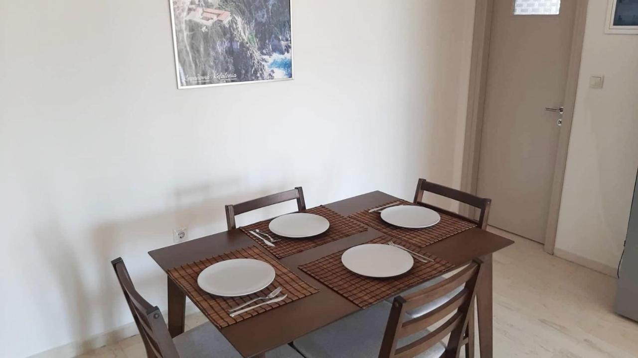 Tasias Apartments Lixouri Luaran gambar
